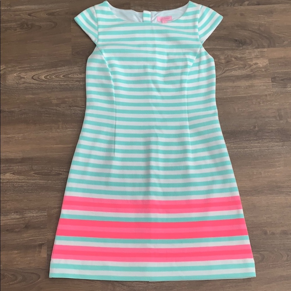 Lilly Pulitzer Zip Up Stretchy Shift Dress 👗